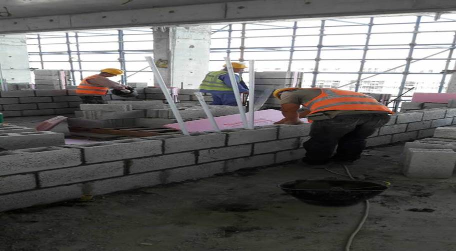 本公司在卡塔尔新港码头项目砌路缘石项目